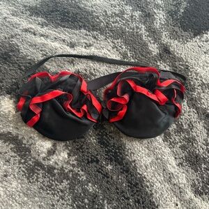 Vintage Fredrick’s of Hollywood bra Ruffle black and red satin